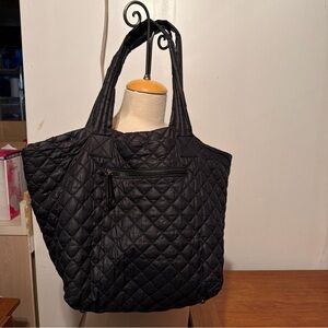 Quilted Tote Black 2-handles Top Zipper Pouch Pockets in/outside Medium 18”x12”